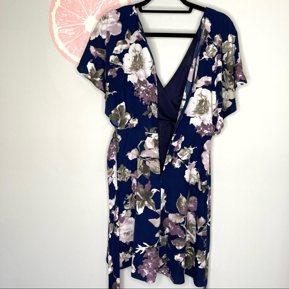 ModCloth C Luce floral v neck dress navy and purple size medium - Picture 6 of 7